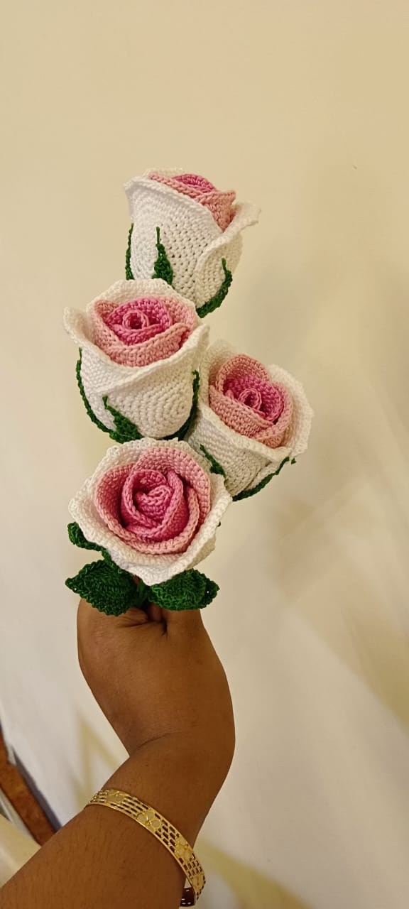 Crochet Roses with Stems