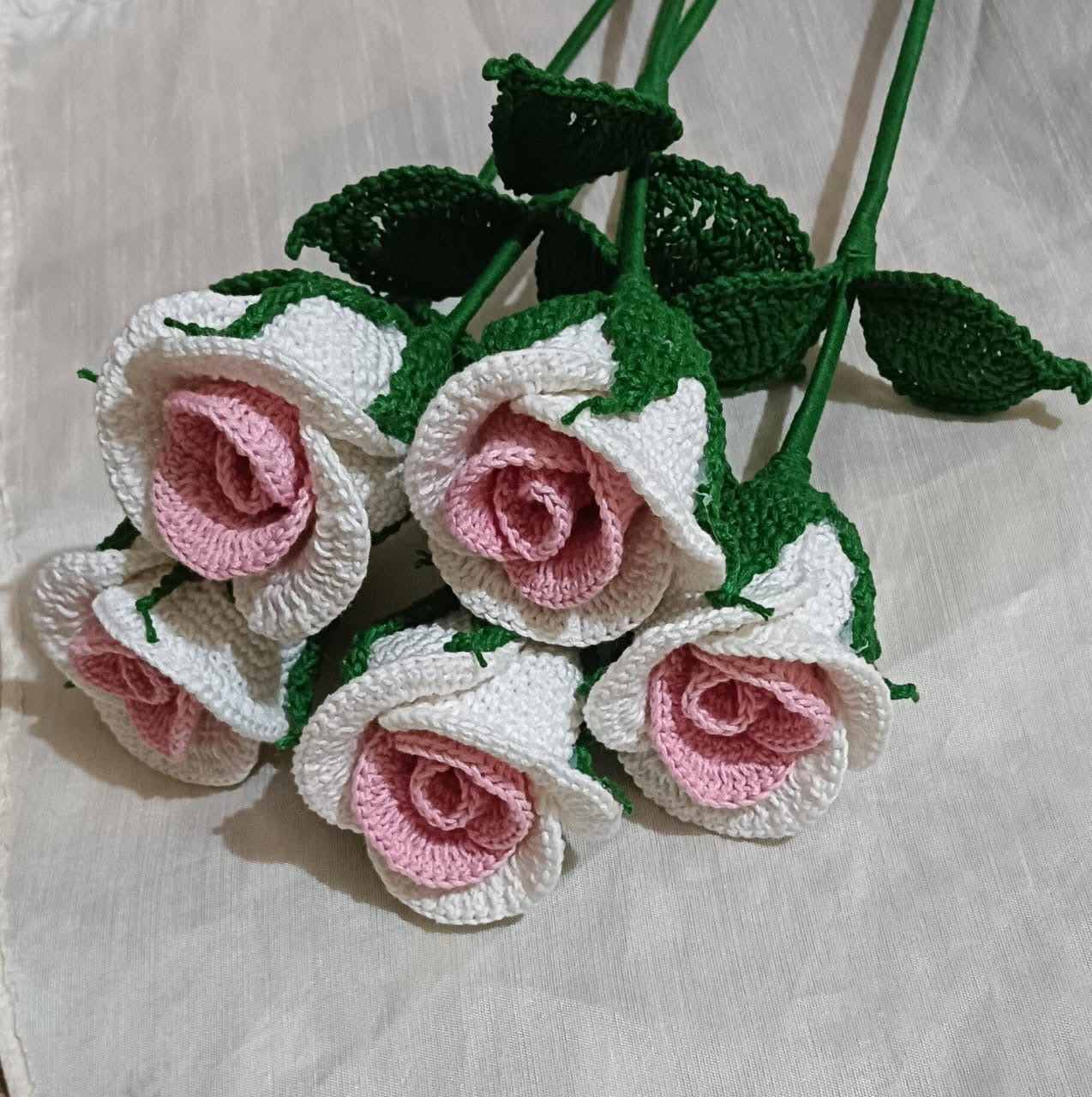 Crochet Roses with Stems