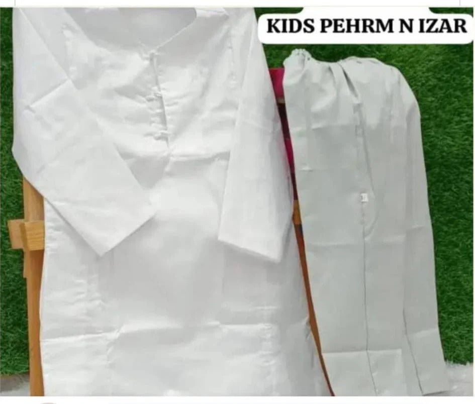 Kids Pehran with Izar